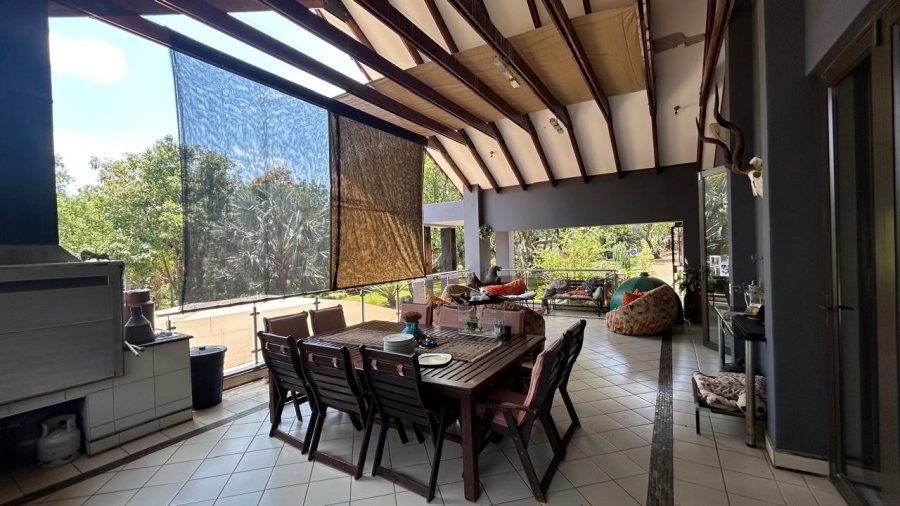 Commercial Property for Sale in Zuurplaat A H North West